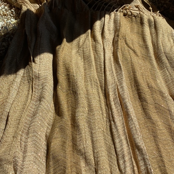 Beautiful brand? shawl scarf gold 95% rayon made in India gold beautiful scarf - Picture 5 of 5